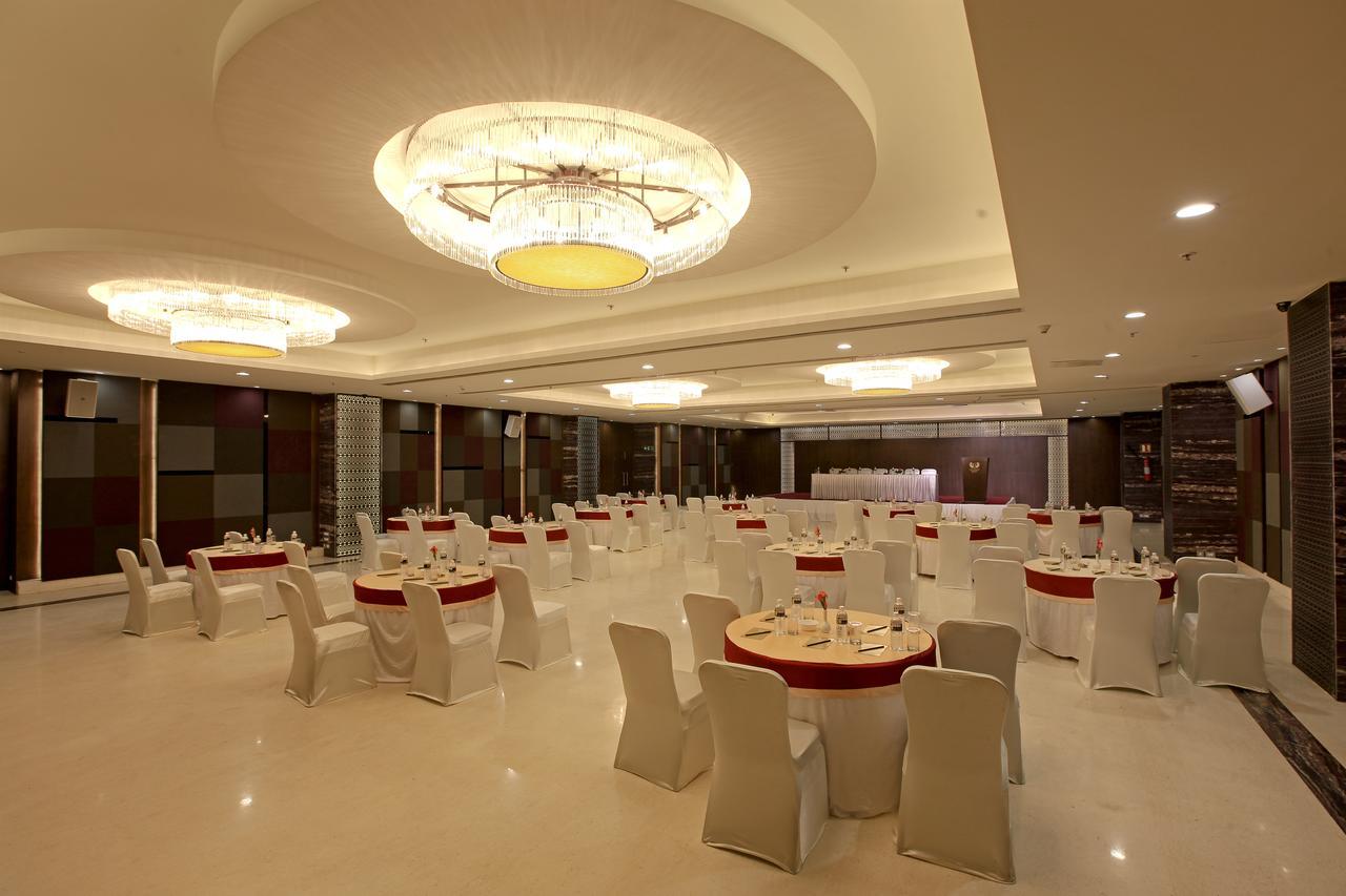 Goutham Grand Hotel Tenāli Dış mekan fotoğraf