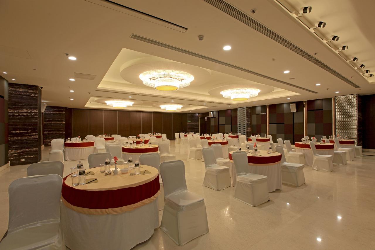 Goutham Grand Hotel Tenāli Dış mekan fotoğraf