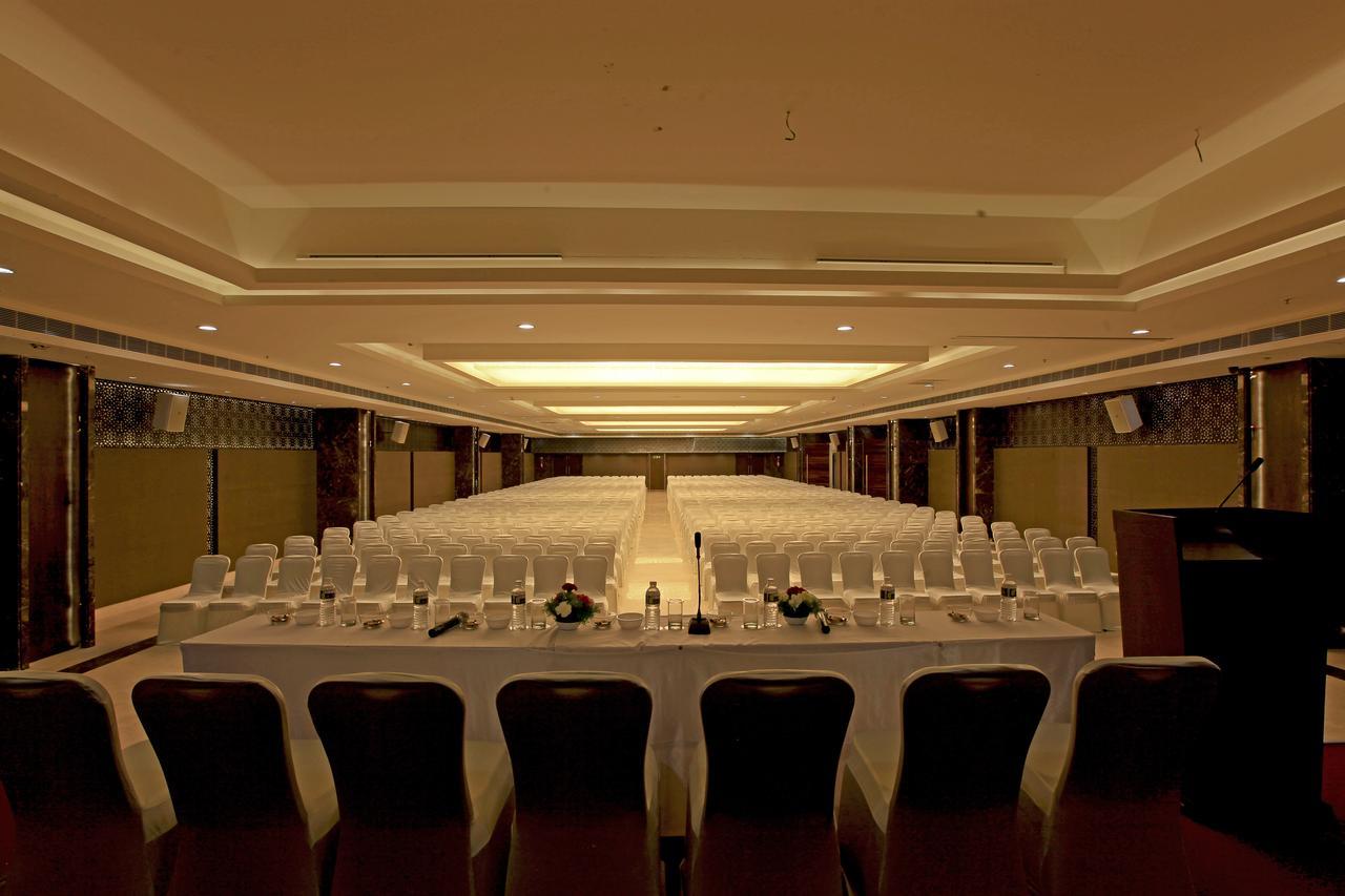 Goutham Grand Hotel Tenāli Dış mekan fotoğraf